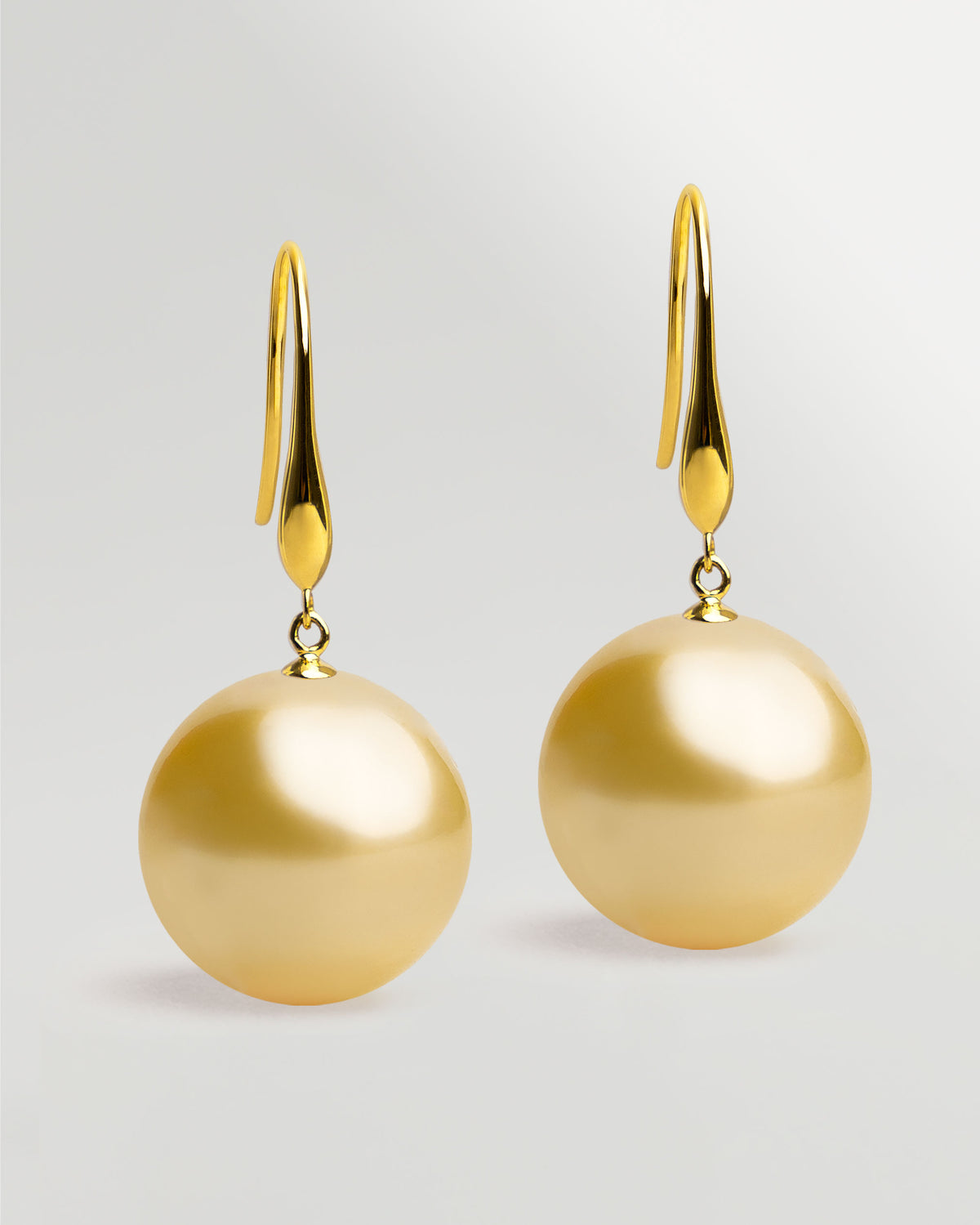 Pendientes Gancho largo en oro amarillo 18k y Perla Australiana Dorada 11mm