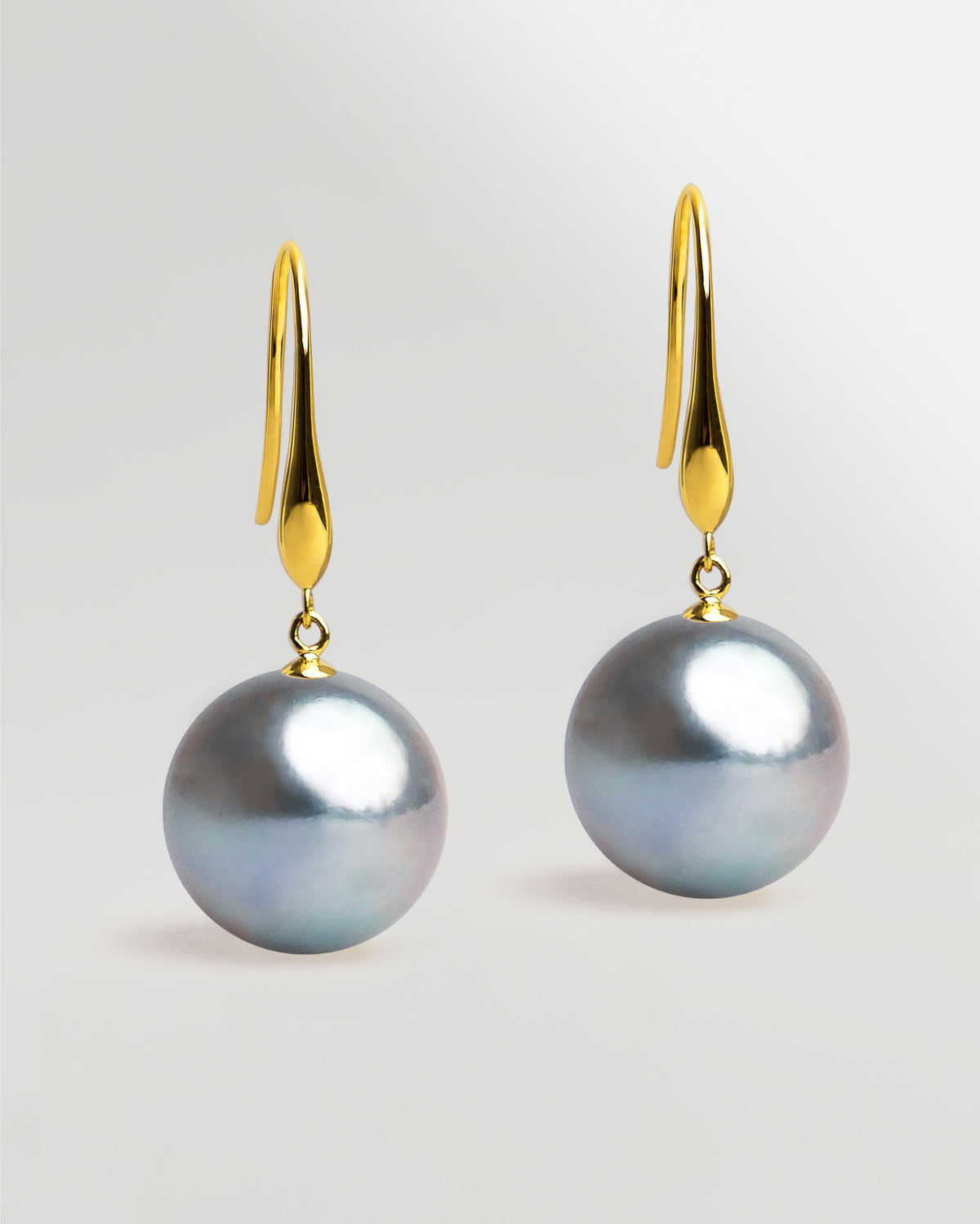Pendientes Gancho largo en oro amarillo 18k y Perla Blue Akoya