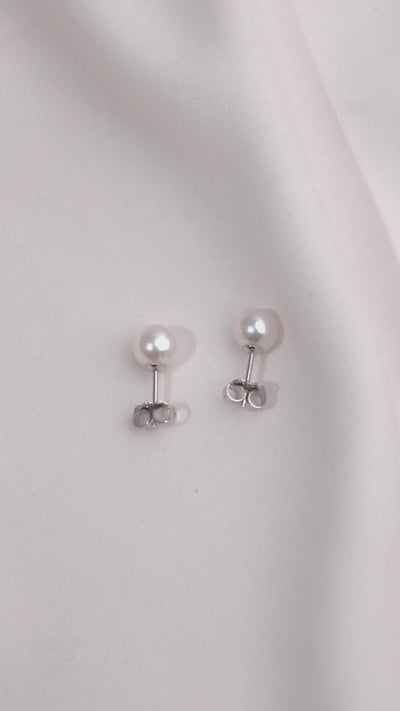 Pendientes de perlas cultivadas naturales Akoya Japonesas 5-5,5mm ORO BLANCO