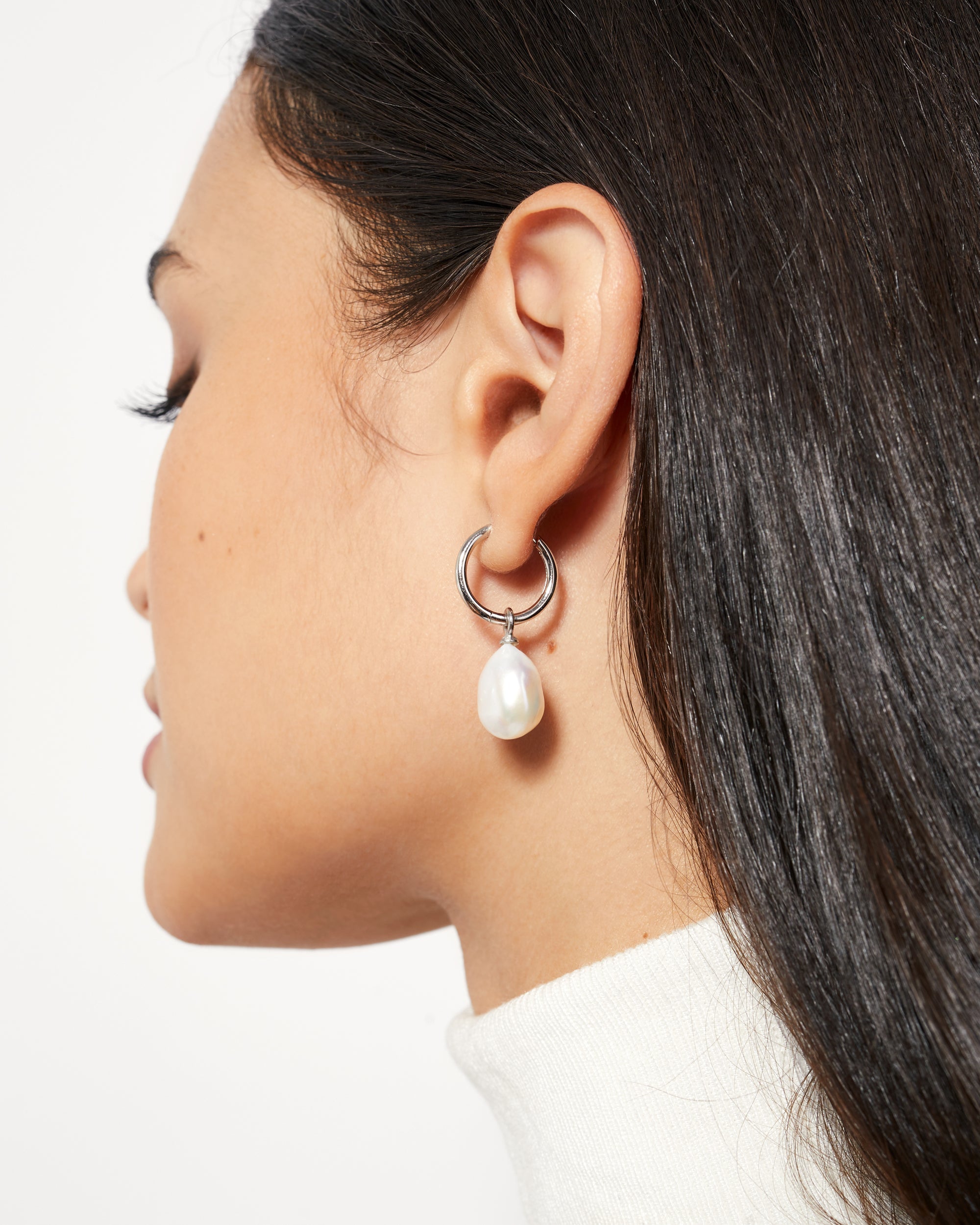 Pendientes de Aro de Plata de Ley con Perla Barroca - 16mm