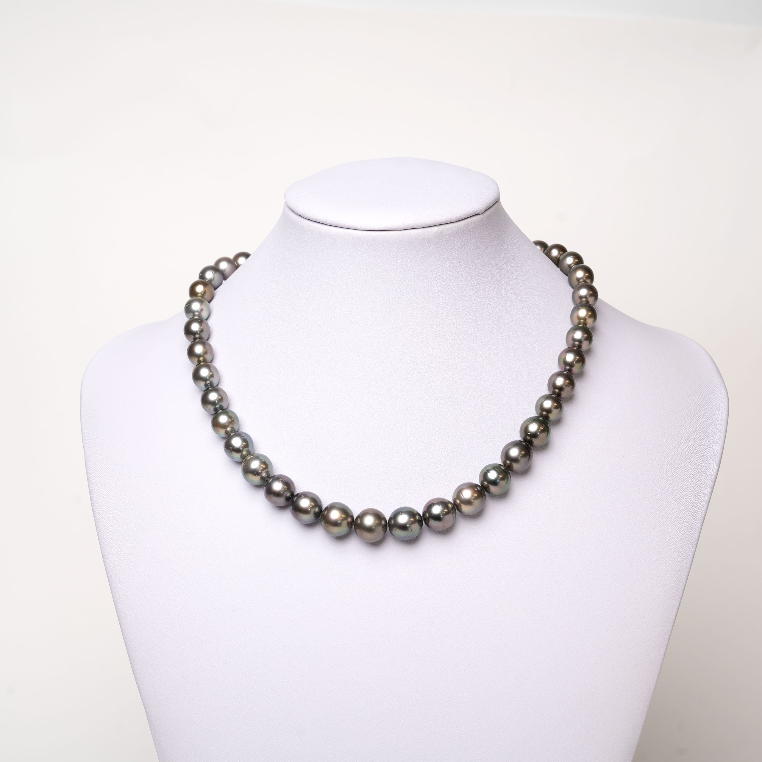 Collar de perlas cultivadas naturales Tahití redondas de 8 a 11 mm de color chocolate gris y bronce